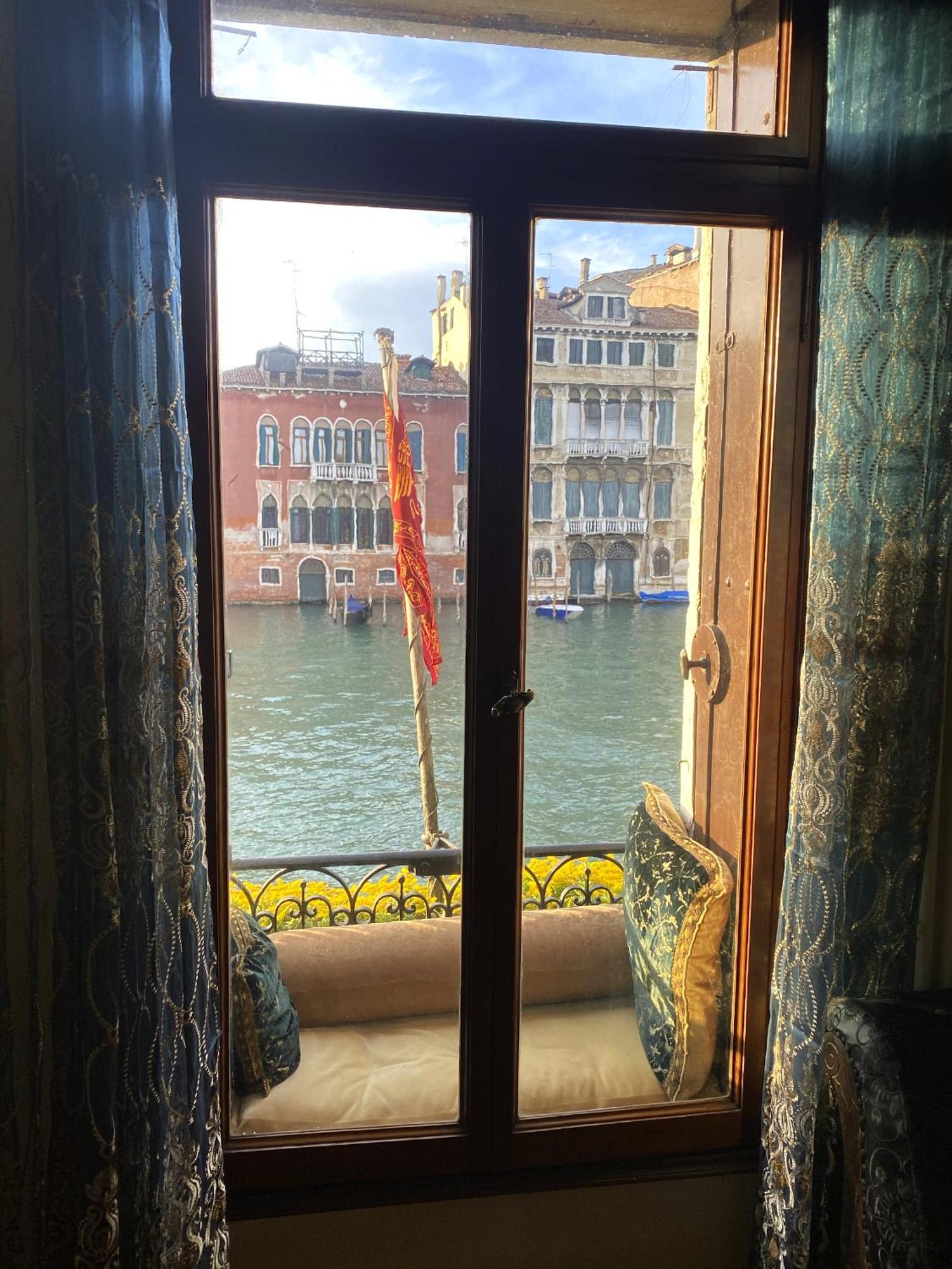 Luxury Apartment On The Grand Canal Venetië Buitenkant foto