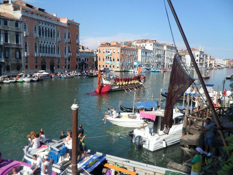 Luxury Apartment On The Grand Canal Venetië Buitenkant foto